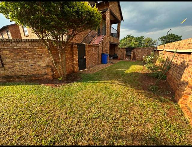 3 BEDROOM COMPLEX FOR SALE IN CLARINA